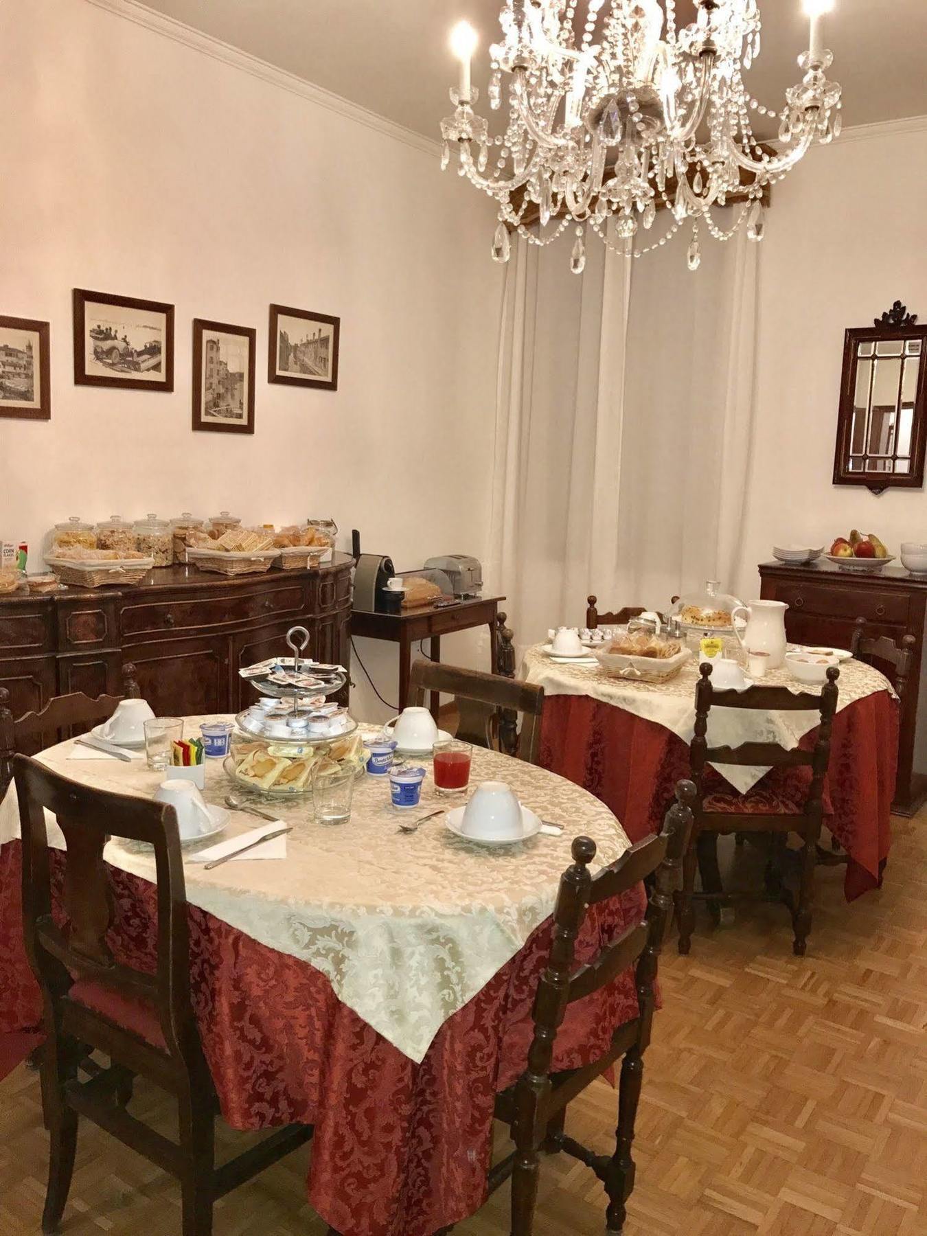 Le Due Corone Bed & Breakfast Venecia Exterior foto